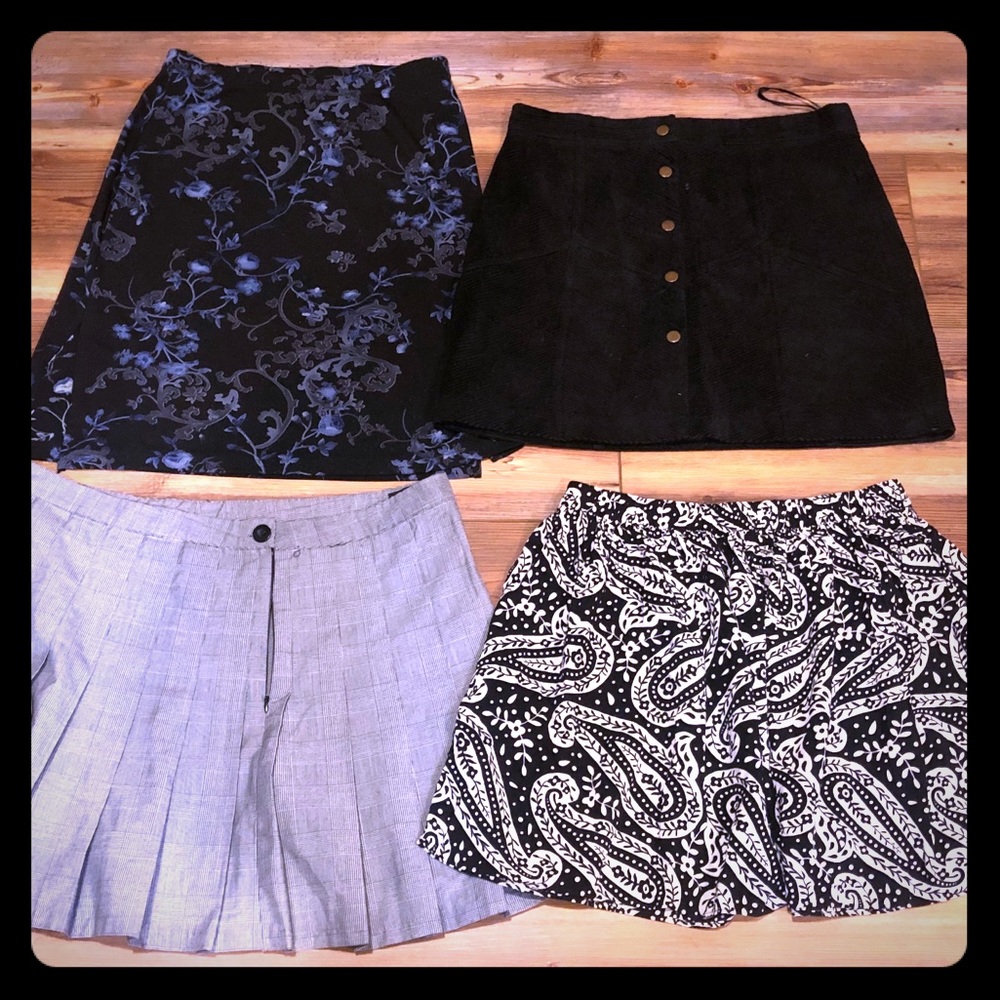 4-pack of Women’s Skirts